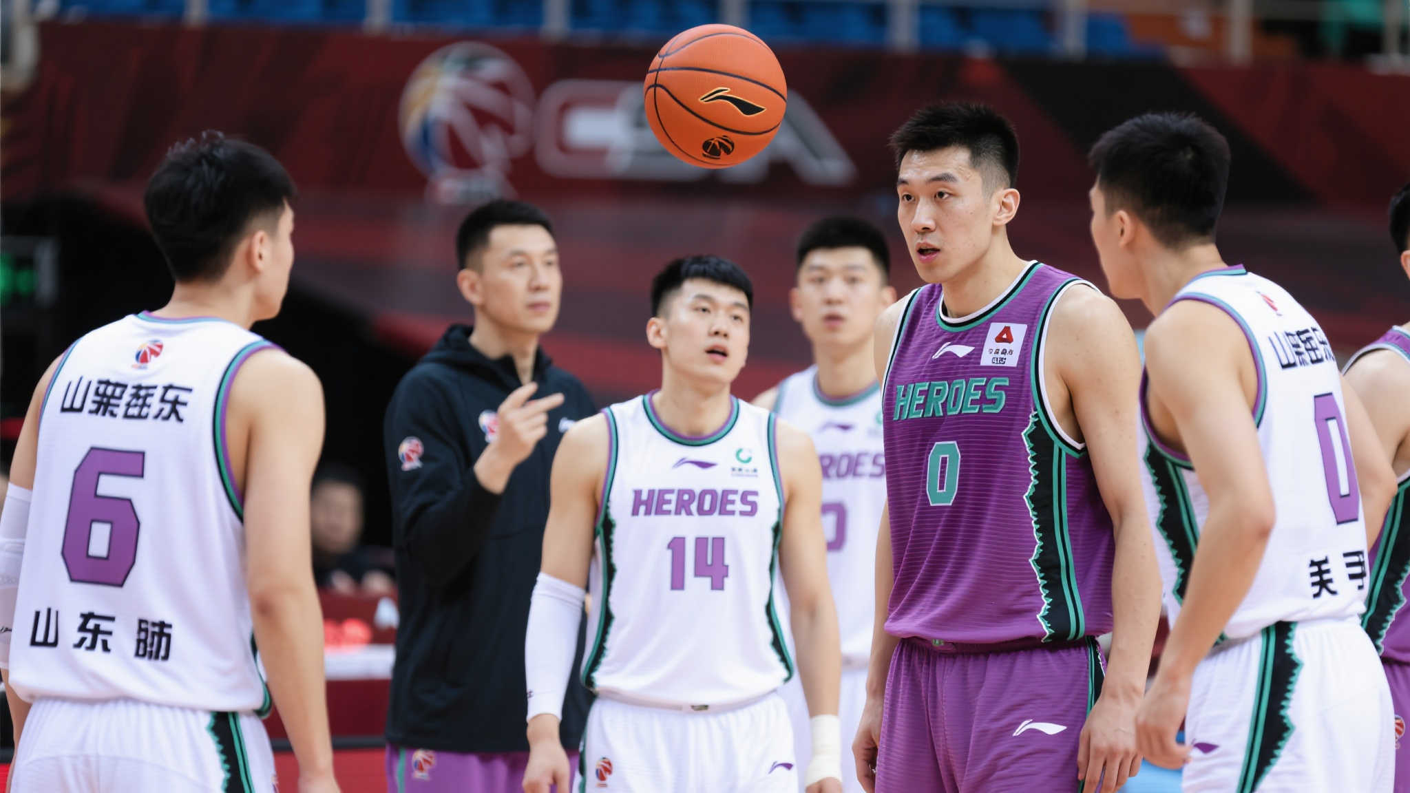 邱彪布局新战略,山东男篮补强计划揭晓,季后赛冲刺箭在弦上 邱彪布局新战略,山东男篮补强计划揭晓,季后赛冲刺箭在弦上